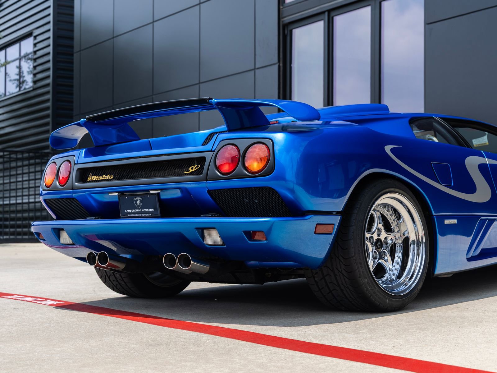 Used 1998 Lamborghini Diablo SV RWD image 25