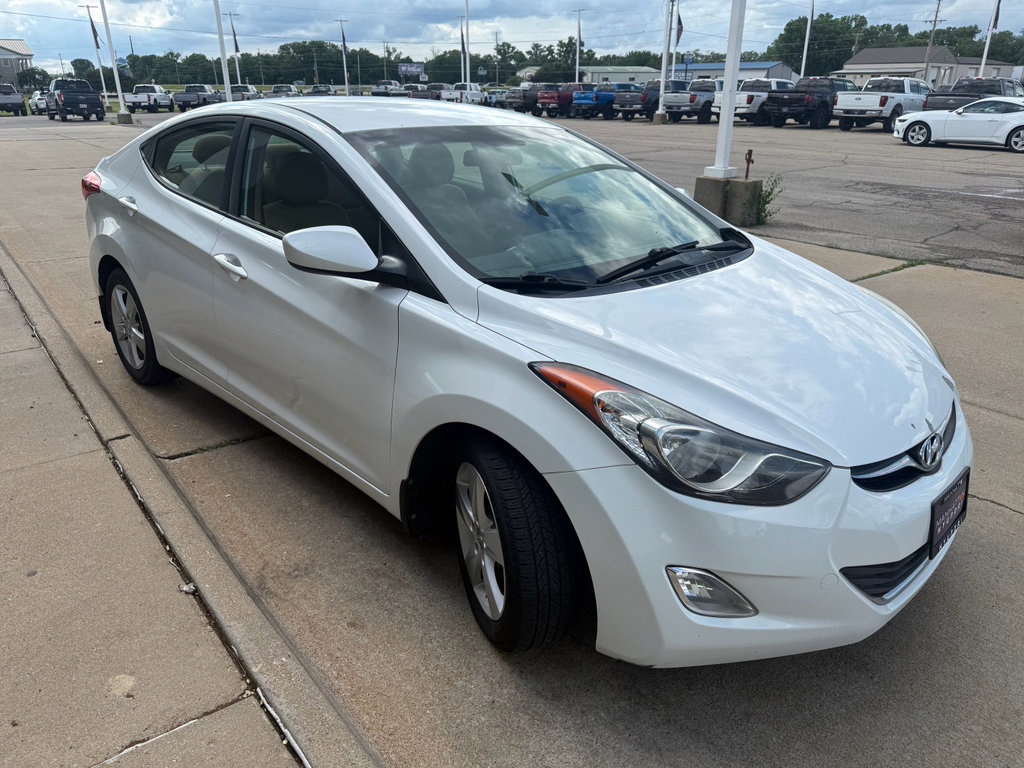 Used 2013 Hyundai Elantra GLS w/ Preferred Pkg FWD image 4