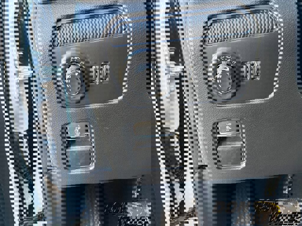 New 2026 Jeep Grand Wagoneer L Limited image 16