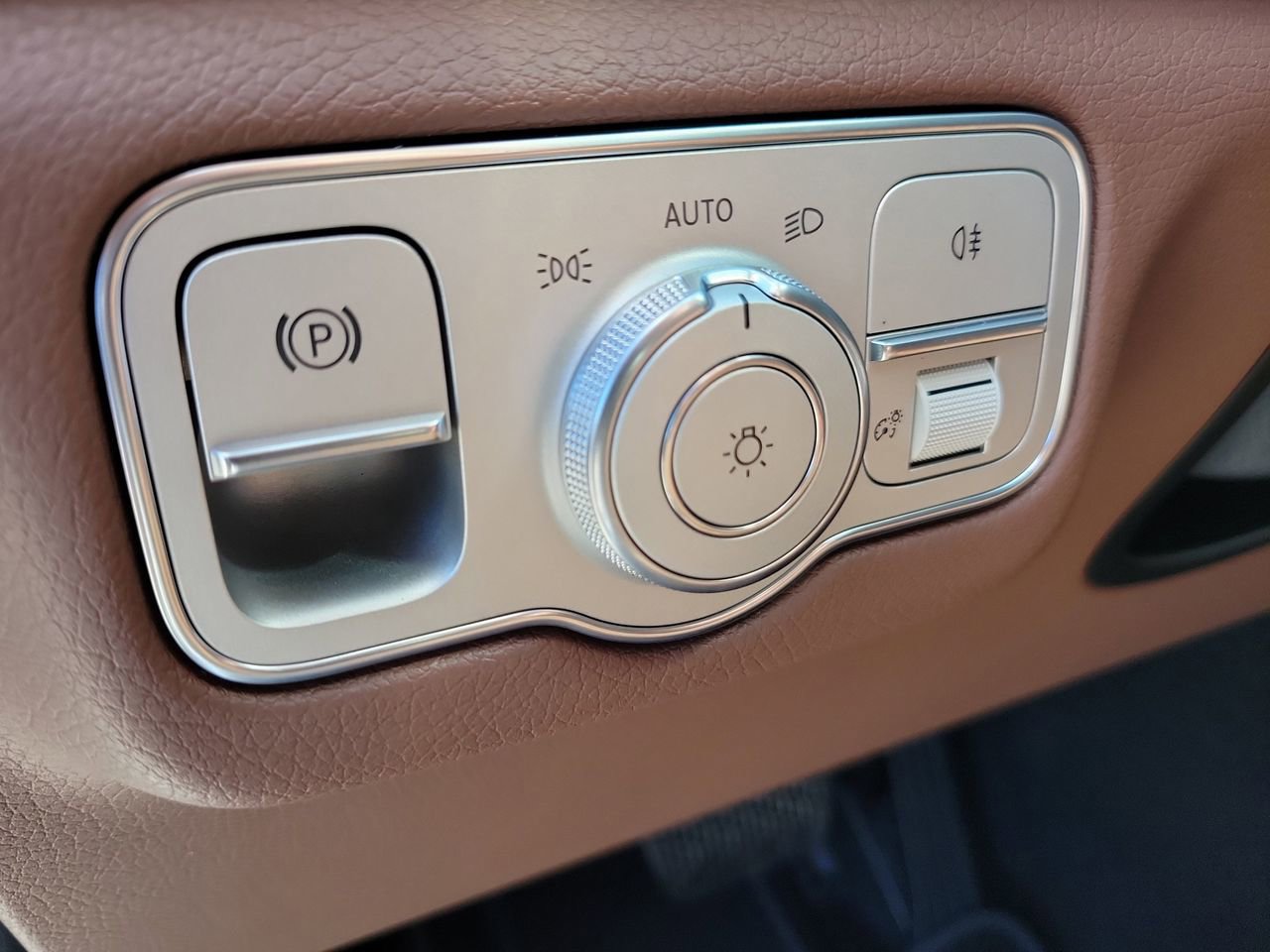 New 2026 Mercedes-Benz GLE 450e 4MATIC image 26