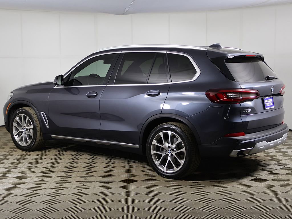 Used 2021 BMW X5 xDrive40i w/ Premium Package 2 image 12