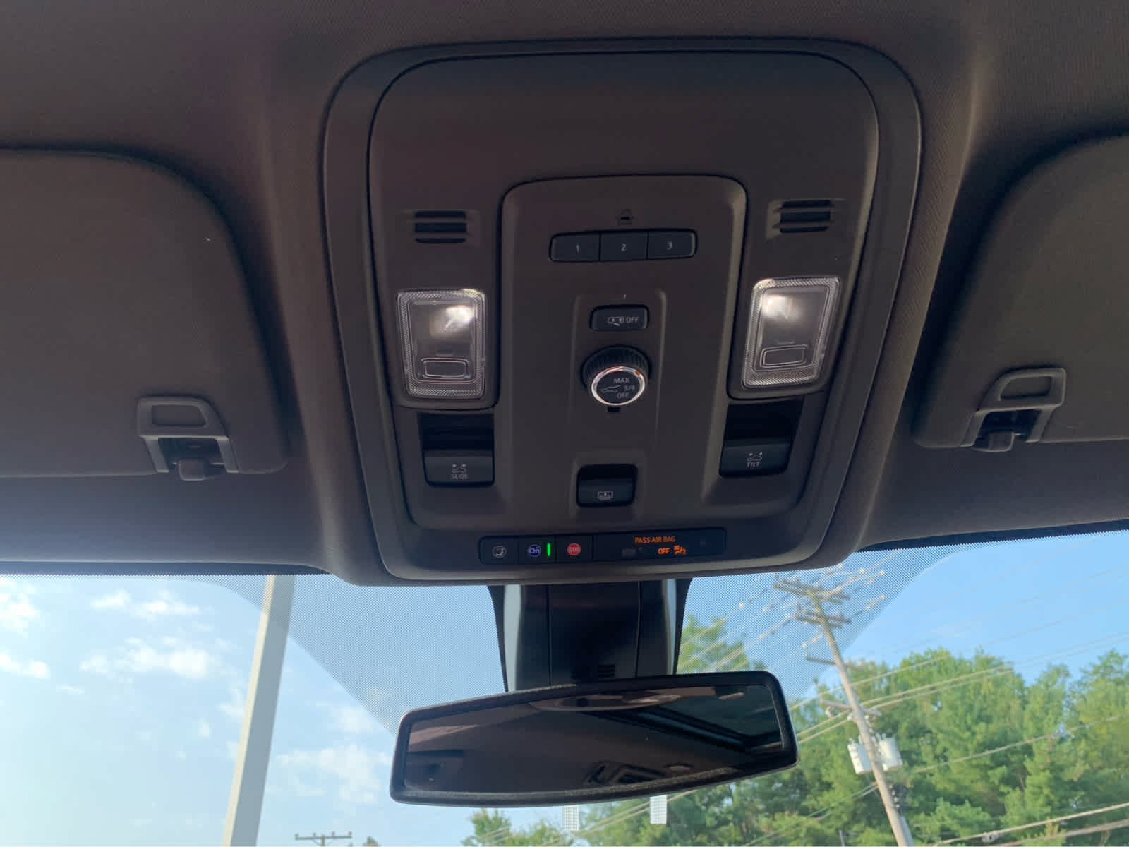 Used 2021 Chevrolet Suburban LT AWD/4WD image 22
