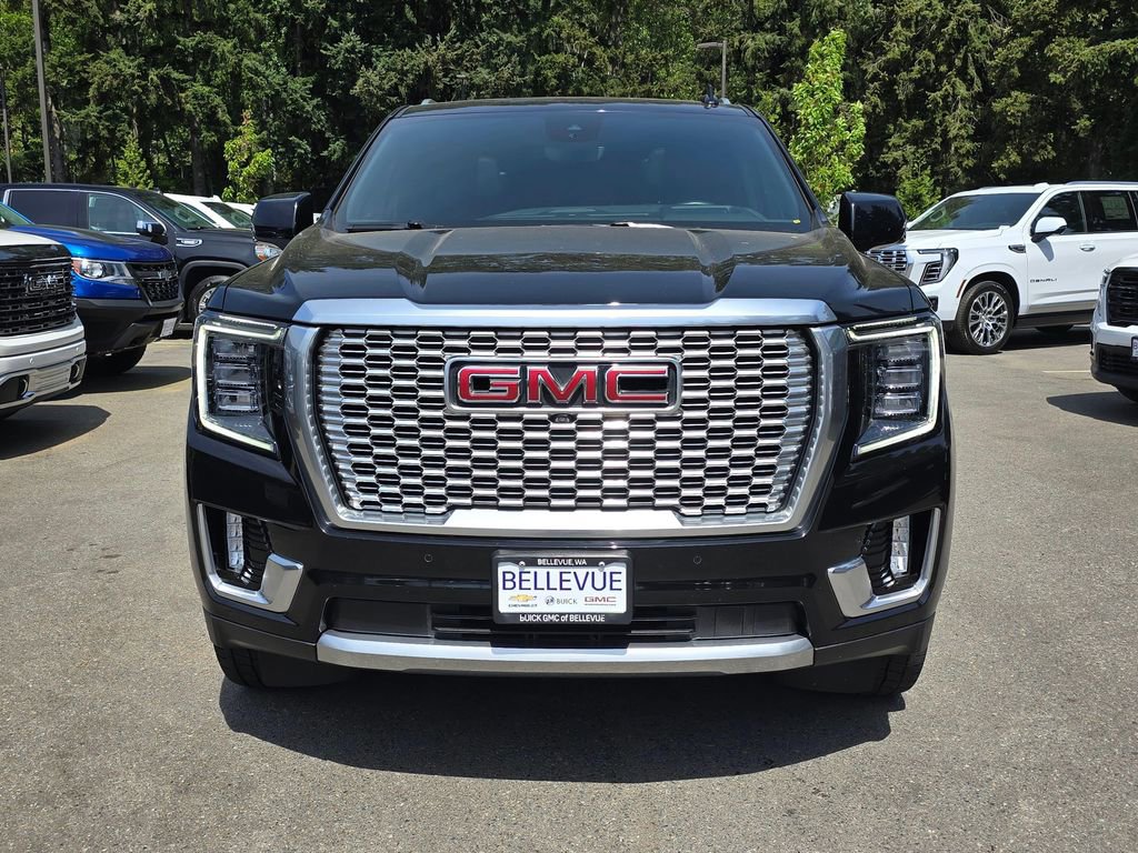 Used 2023 GMC Yukon XL Denali w/ Denali Reserve Package AWD/4WD image 8