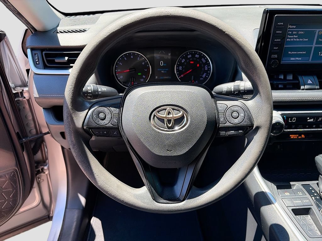 Used 2019 Toyota RAV4 XLE FWD image 11