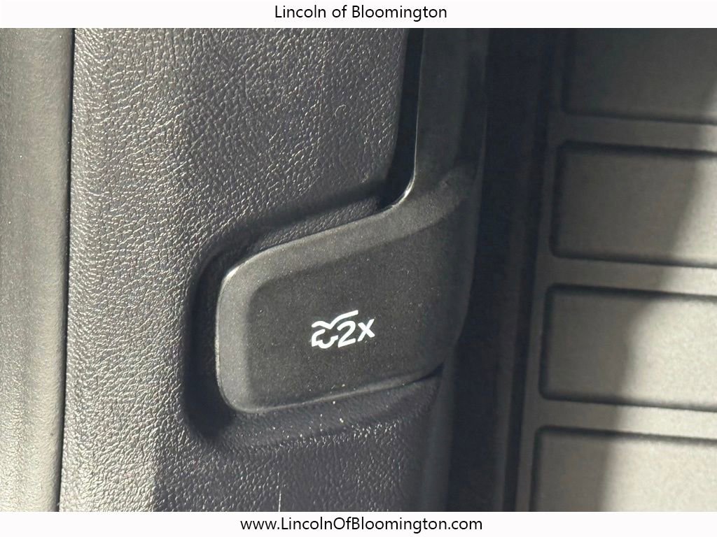 New 2026 Lincoln Corsair Reserve image 24