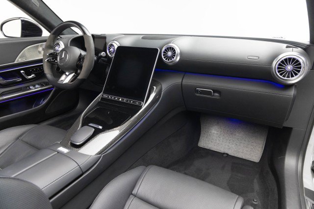 Used 2022 Mercedes-Benz SL 63 AMG 4MATIC image 2