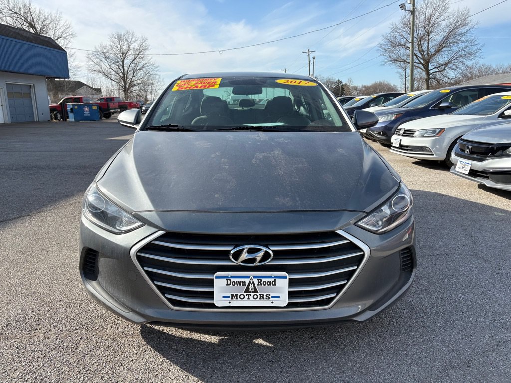 Used 2017 Hyundai Elantra SE FWD image 8