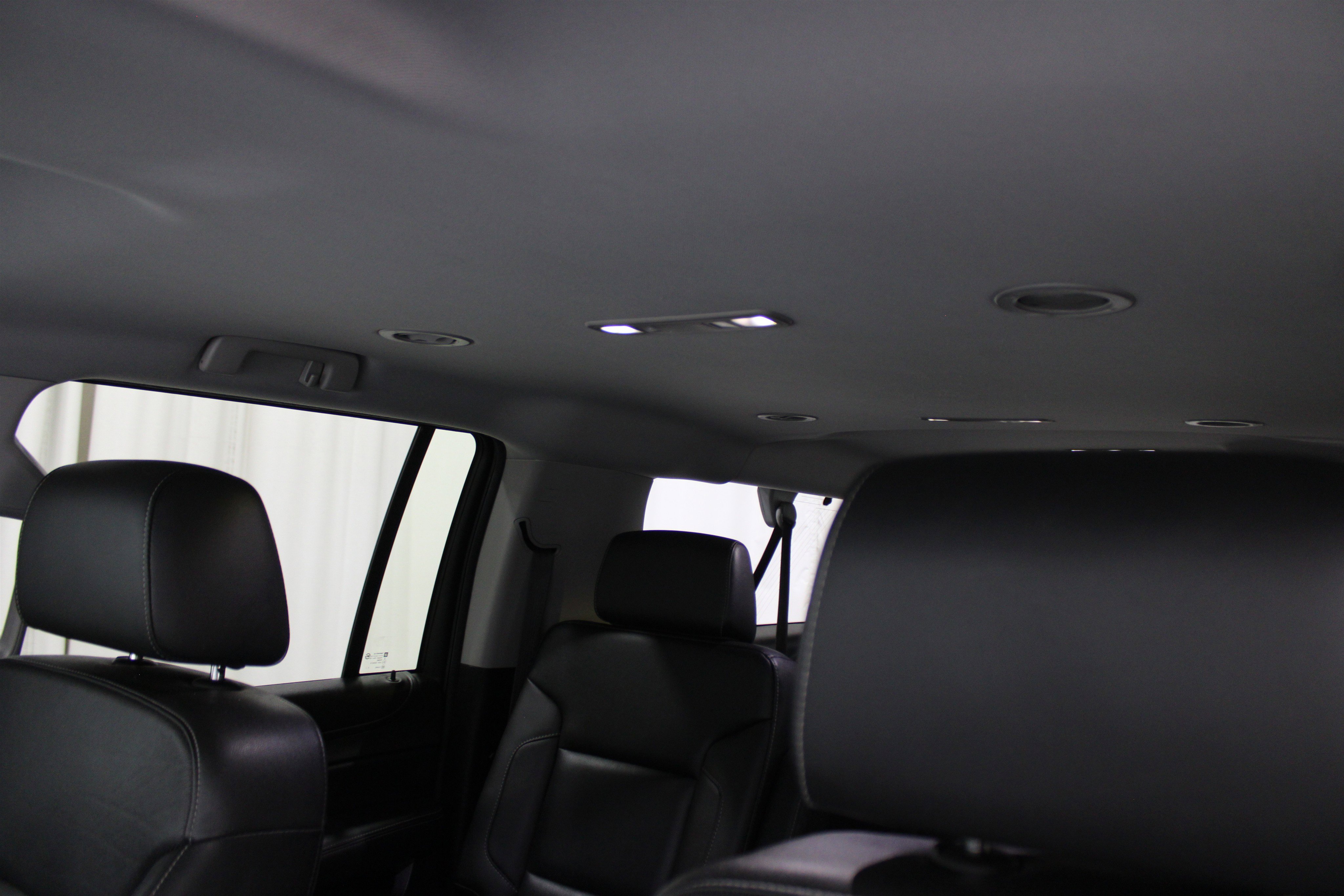 Used 2018 Chevrolet Suburban Premier image 26