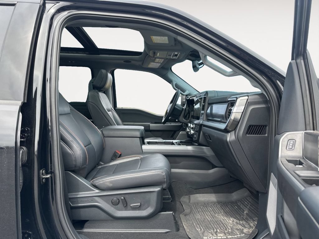 Used 2025 Ford F250 Lariat w/ Lariat Ultimate Package AWD/4WD image 30