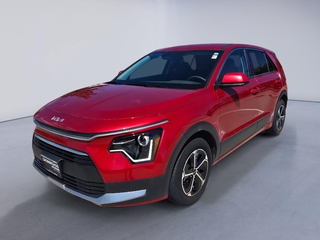 Used 2025 Kia Niro LX