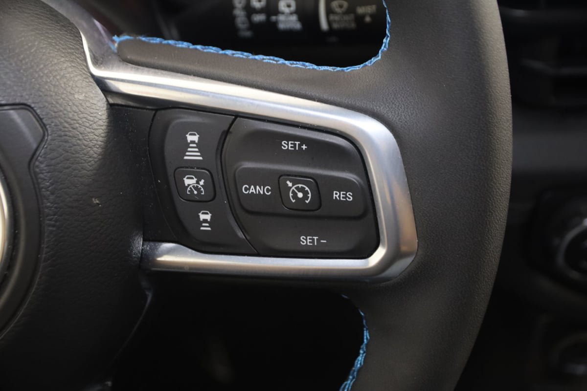 Used 2024 Jeep Wrangler High Altitude AWD/4WD image 29