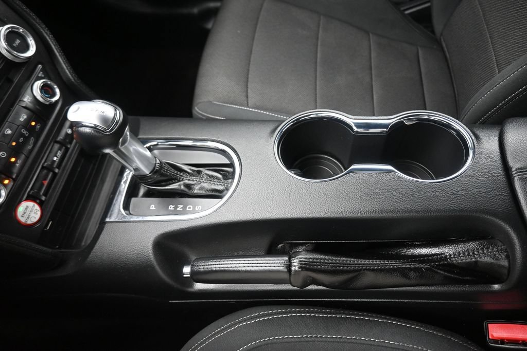 Used 2016 Ford Mustang Coupe RWD image 21