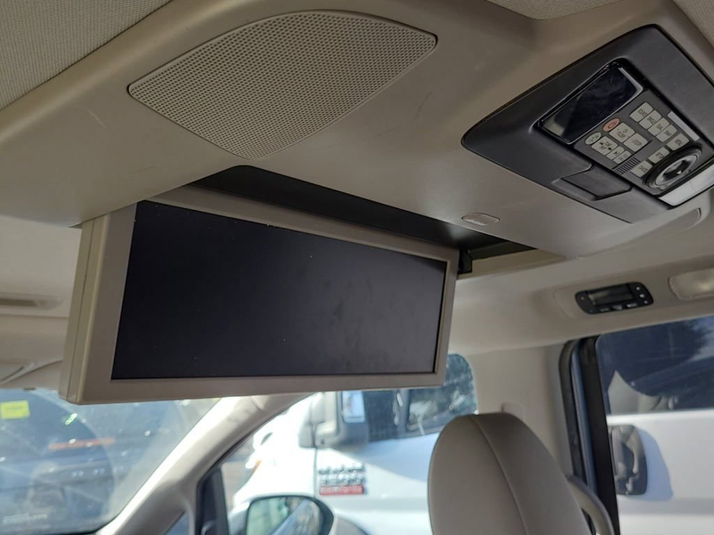 Used 2014 Honda Odyssey Touring Elite image 8
