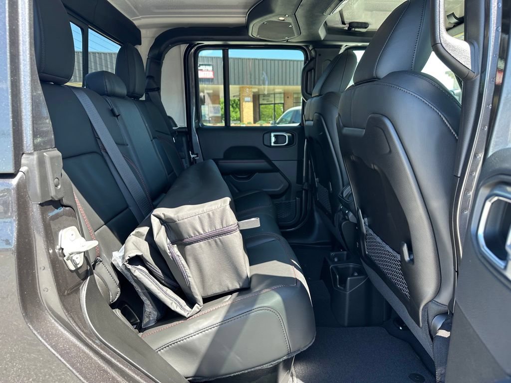 New 2026 Jeep Gladiator Rubicon w/ Safety Group AWD/4WD image 14