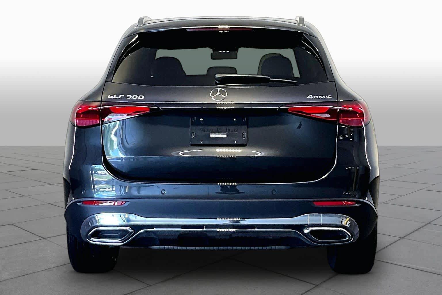 Used 2026 Mercedes-Benz GLC 300 4MATIC image 5