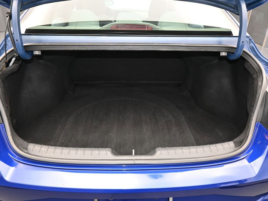 Used 2023 Hyundai Elantra SEL image 35