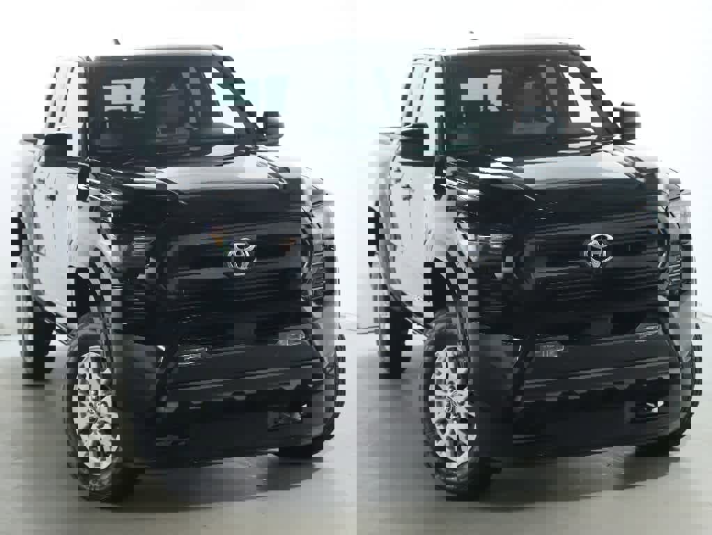 Certified 2024 Toyota Tacoma SR5 AWD/4WD image 2