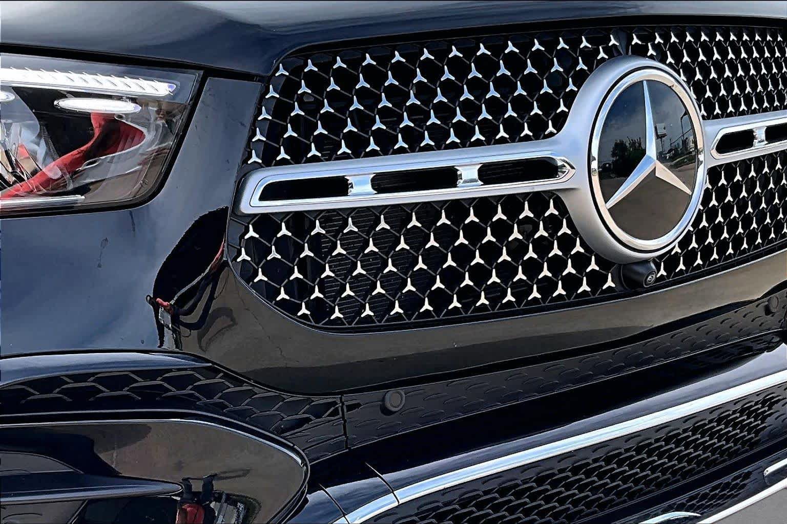 Used 2026 Mercedes-Benz GLE 450e 4MATIC image 29