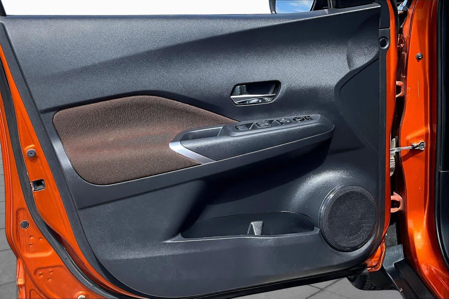 Used 2023 Nissan Kicks SR FWD image 21