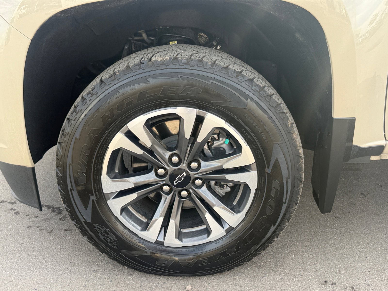 Used 2022 Chevrolet Colorado Z71 image 11