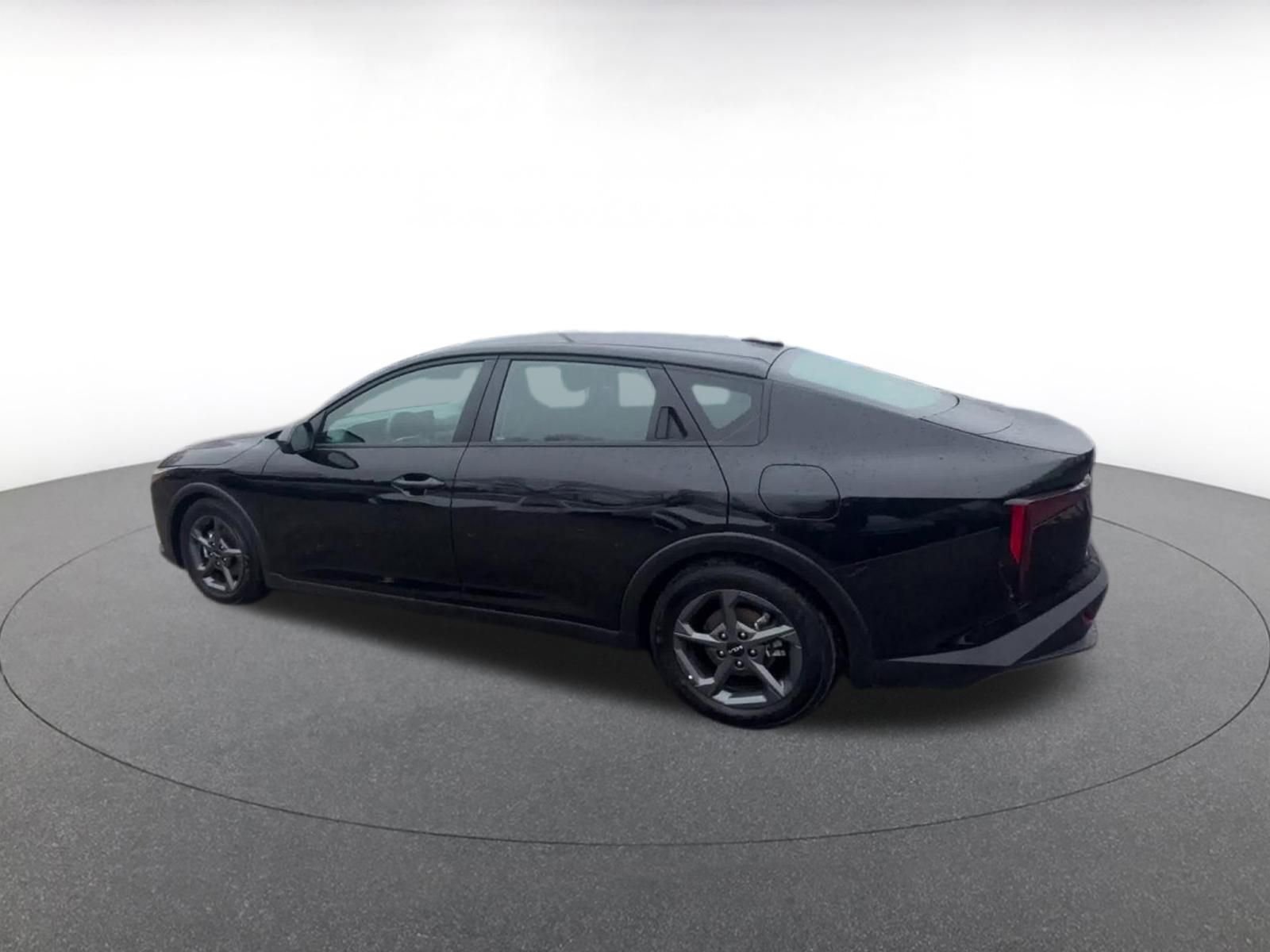 Used 2025 Kia K4 FWD image 10