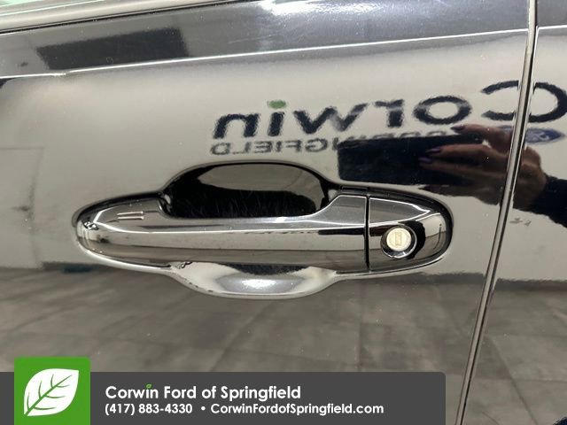 Used 2019 Toyota Tacoma TRD Off-Road image 19