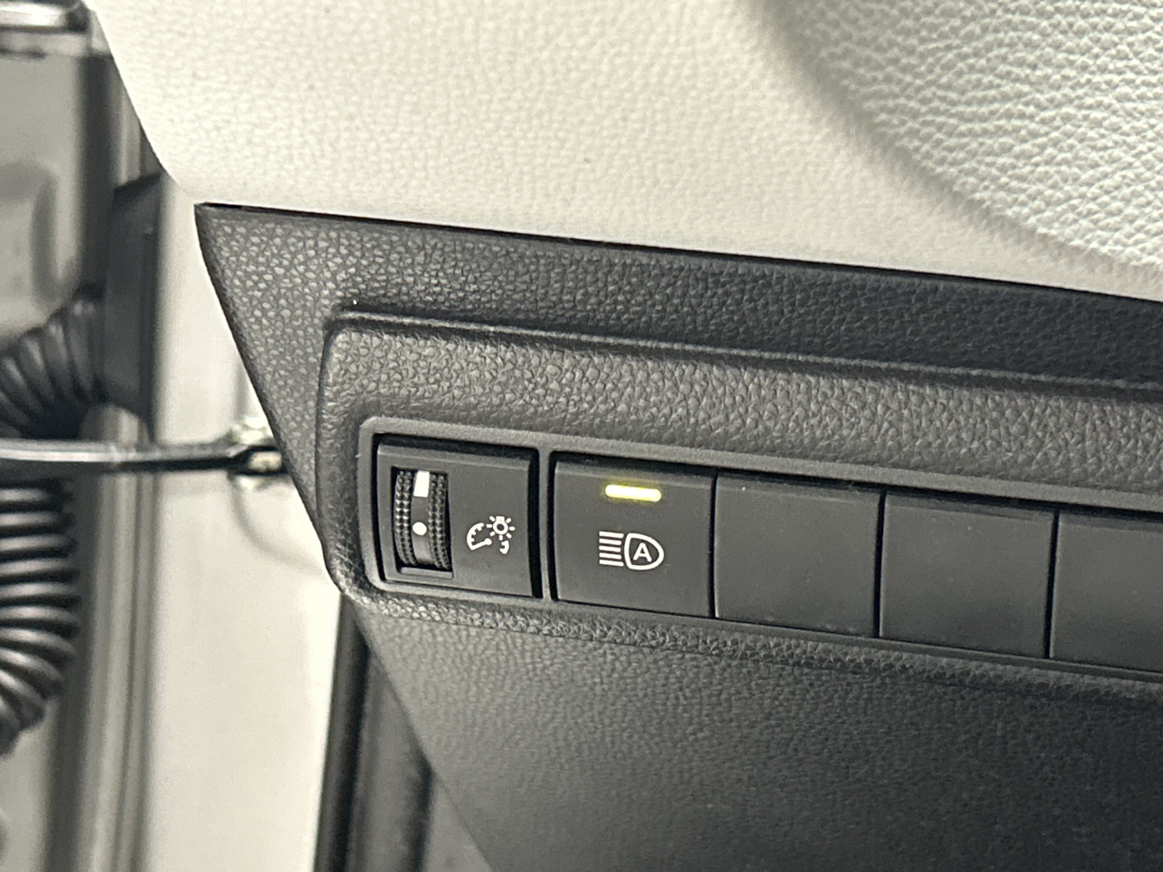 Used 2023 Toyota Corolla SE FWD image 29