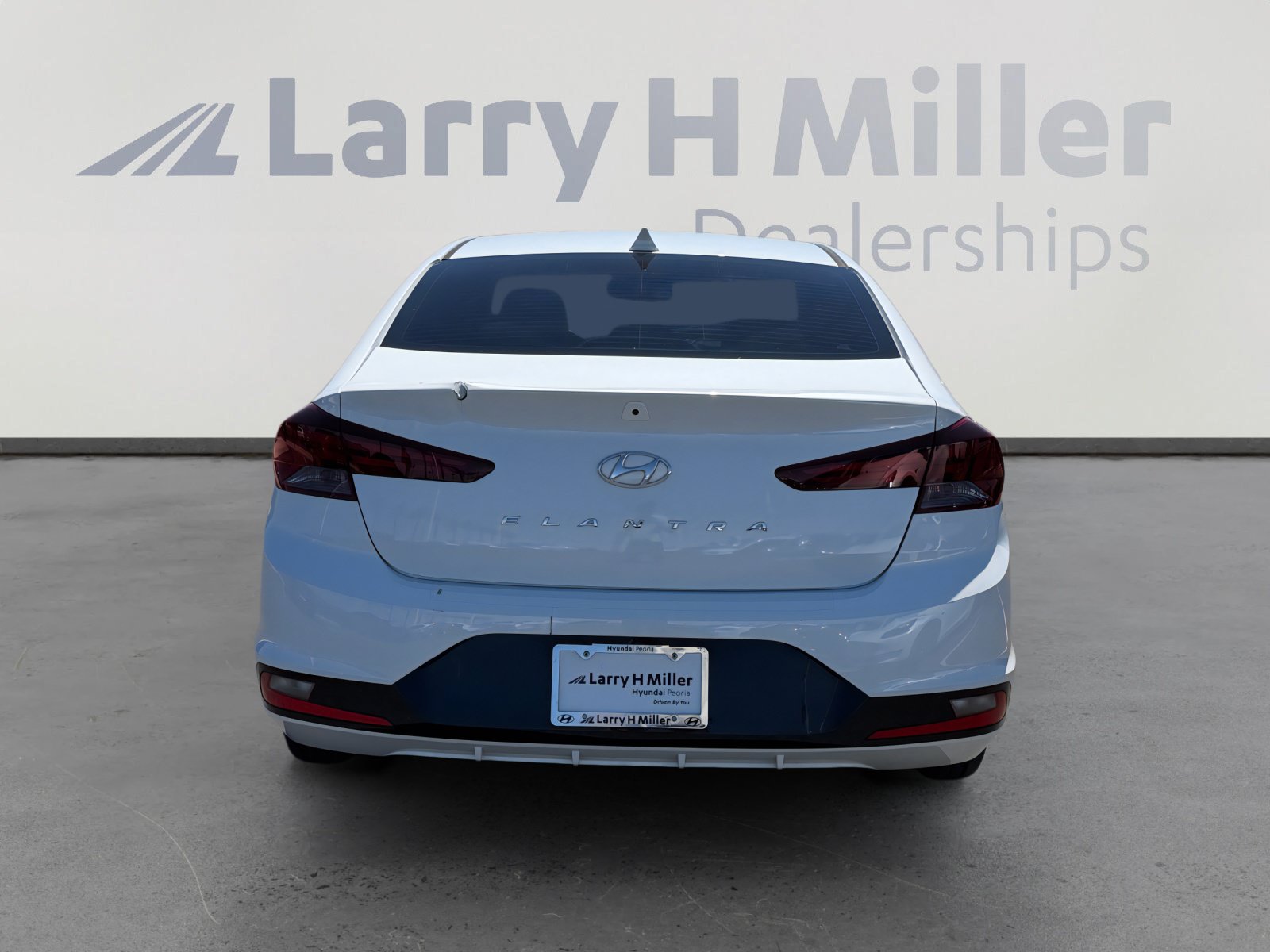 Used 2020 Hyundai Elantra Value Edition w/ Cargo Package (C1) FWD image 2