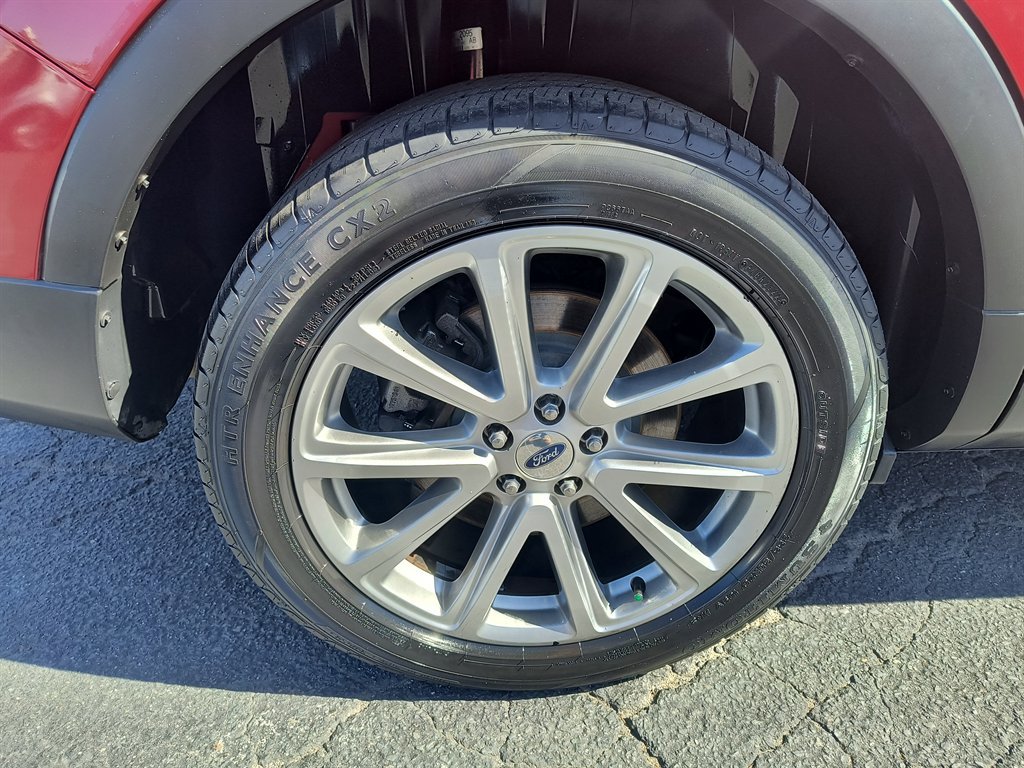 Used 2016 Ford Explorer Limited image 11