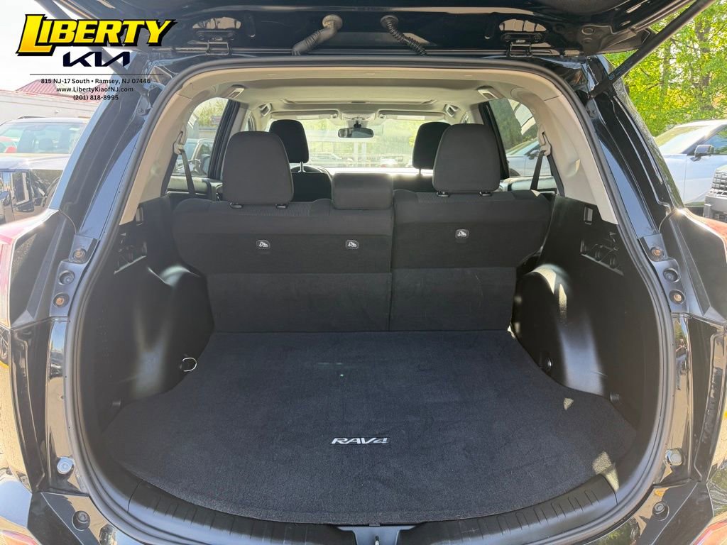 Used 2017 Toyota RAV4 XLE w/ Plus Extra Value Package AWD/4WD image 11