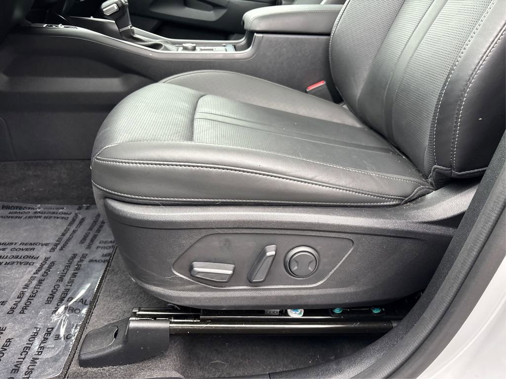 Certified 2025 Kia Sorento S w/ Panoramic Sunroof Package image 38