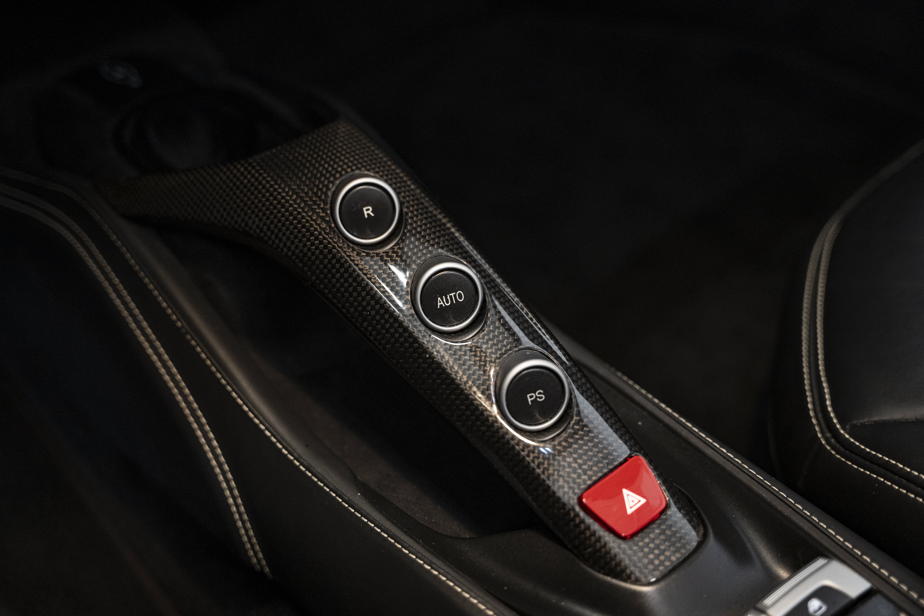 Used 2019 Ferrari 488 Spider RWD image 47