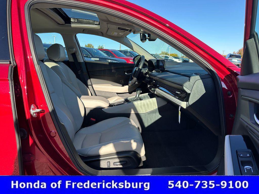 Certified 2025 Honda Accord Touring image 33