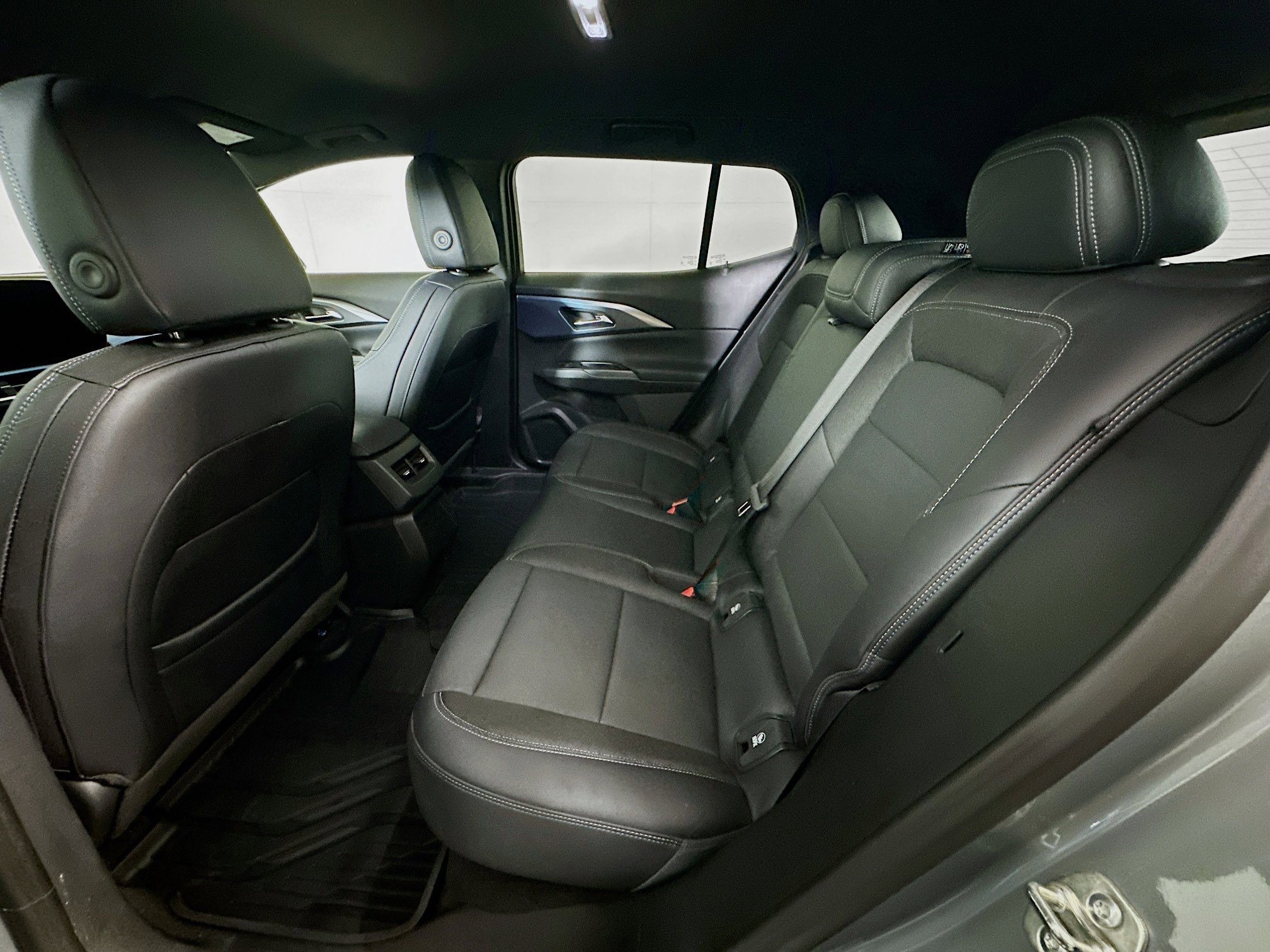 Used 2024 Chevrolet Equinox EV LT FWD image 29