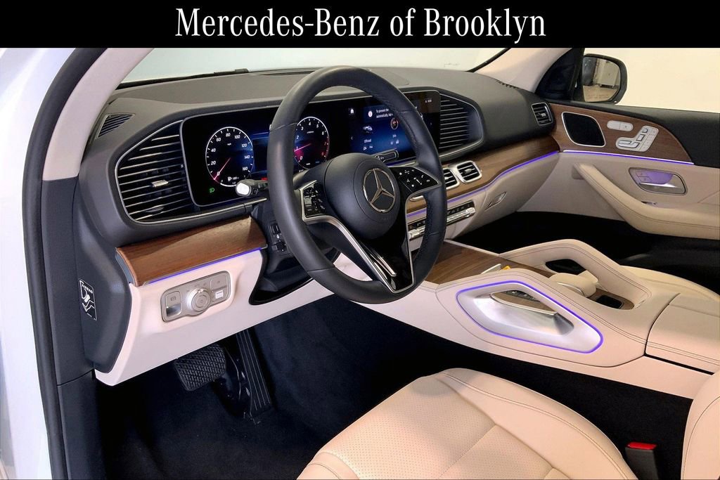 Used 2025 Mercedes-Benz GLE 350 4MATIC image 17