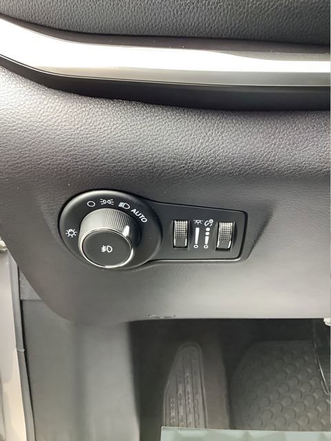 Certified 2022 Jeep Compass Latitude w/ Sun and Sound Group image 26