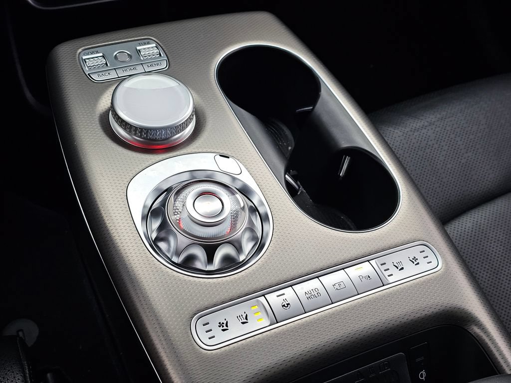 Certified 2023 Genesis GV60 Advanced AWD/4WD image 19