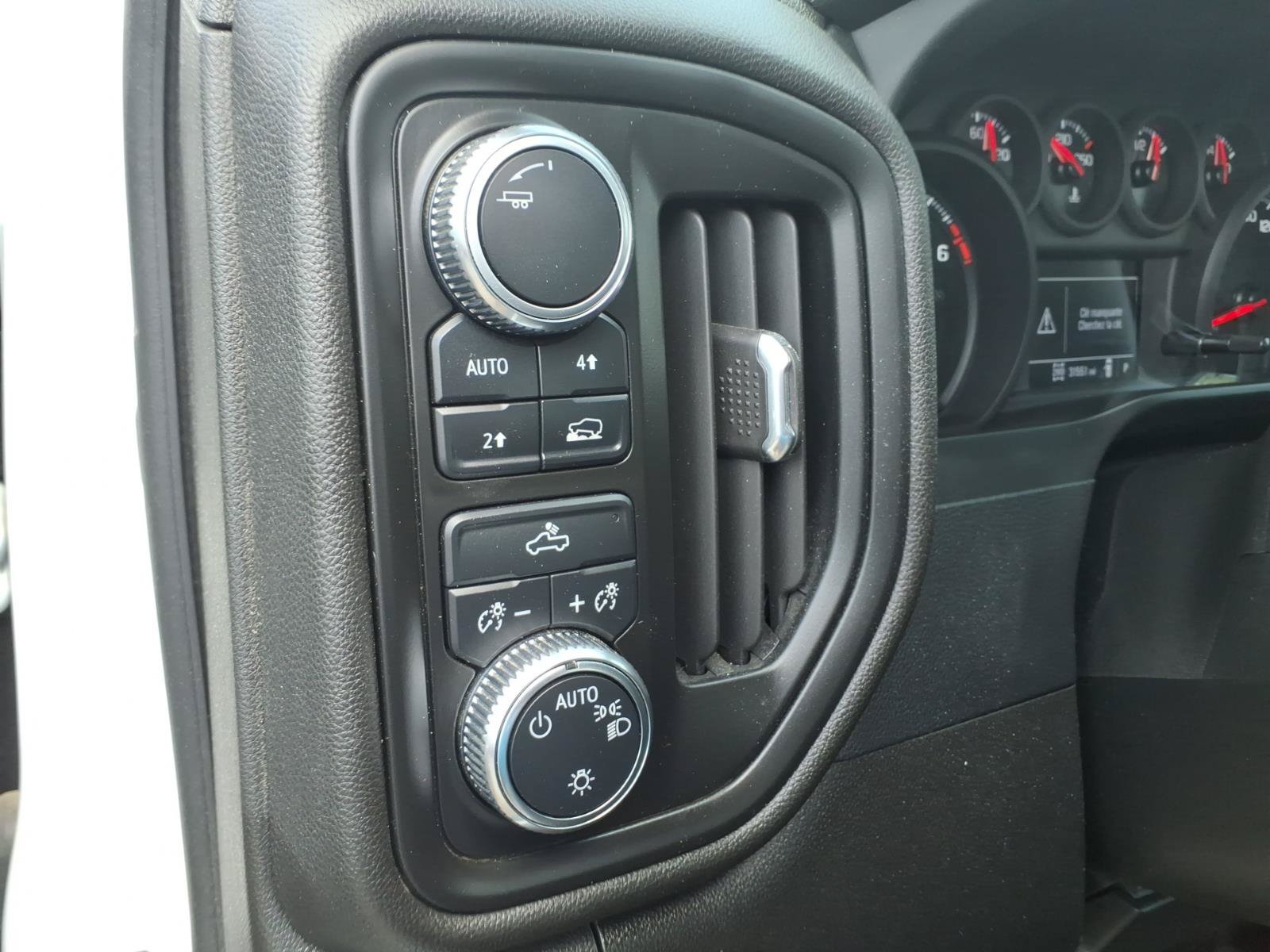 Used 2023 GMC Sierra 1500 Pro w/ Fleet Convenience Package AWD/4WD image 8