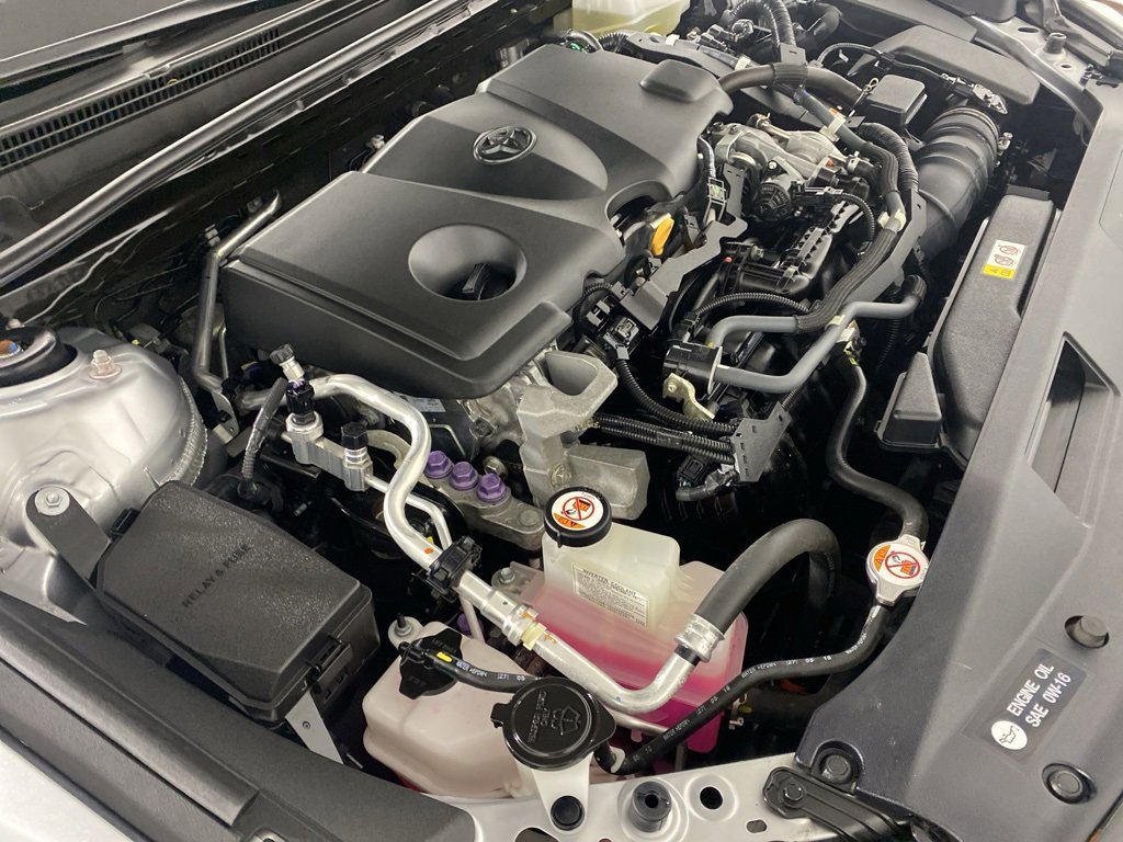 Used 2018 Toyota Camry XLE image 34