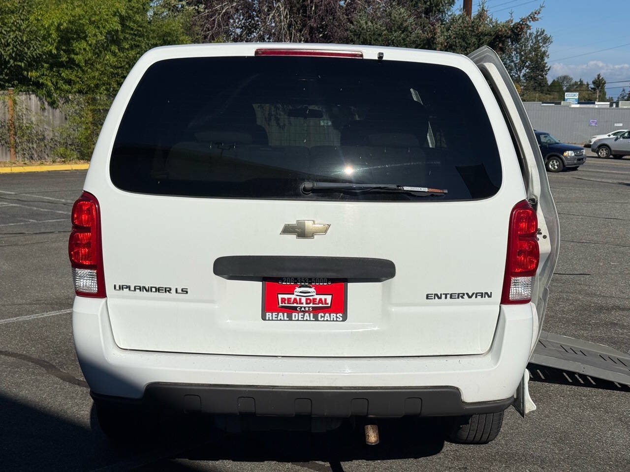 Used 2007 Chevrolet Uplander LS w/ Climate Package FWD image 4