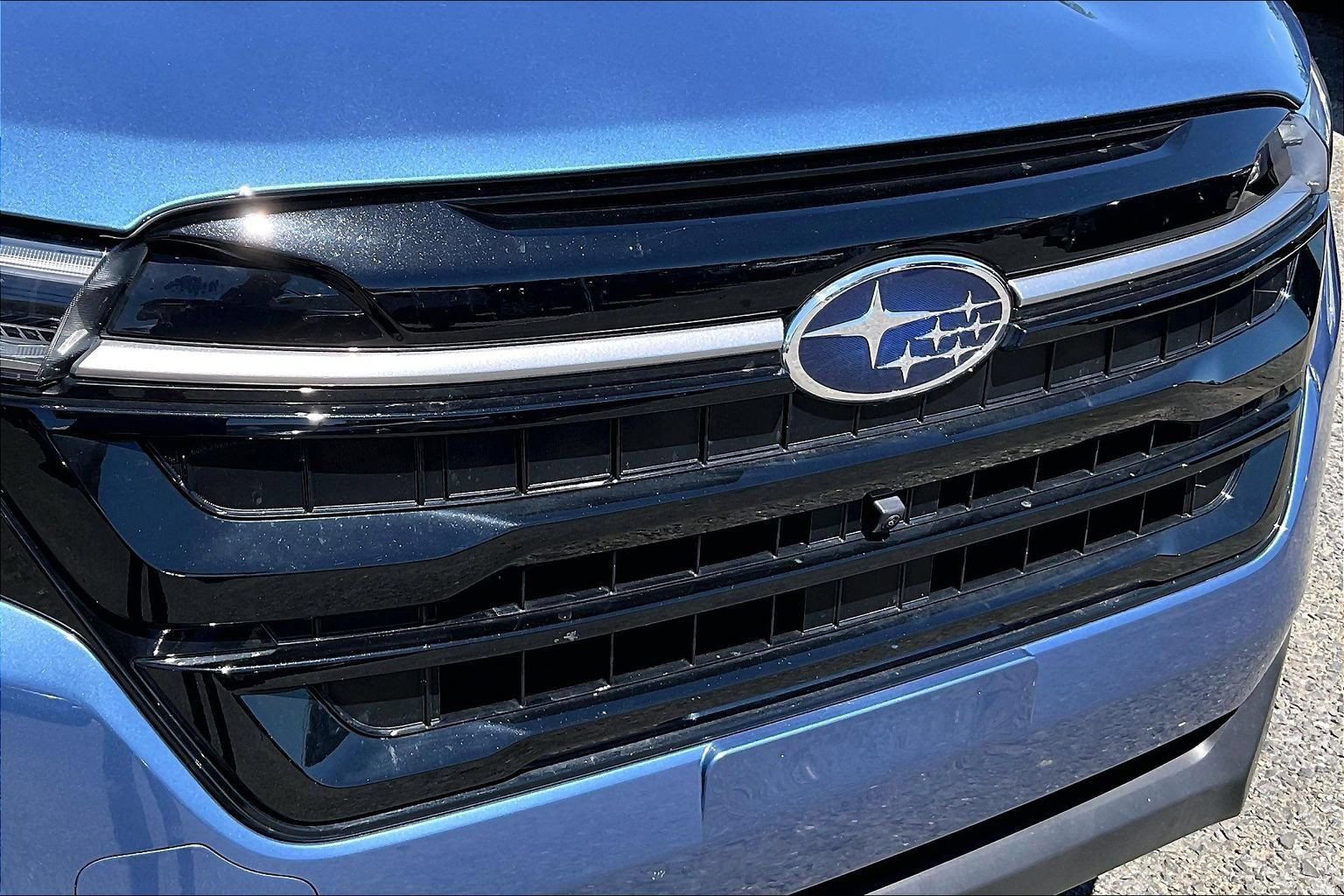 Certified 2025 Subaru Forester Touring AWD/4WD image 31