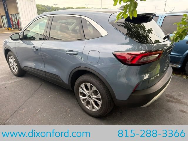 Used 2023 Ford Escape Active AWD/4WD image 3