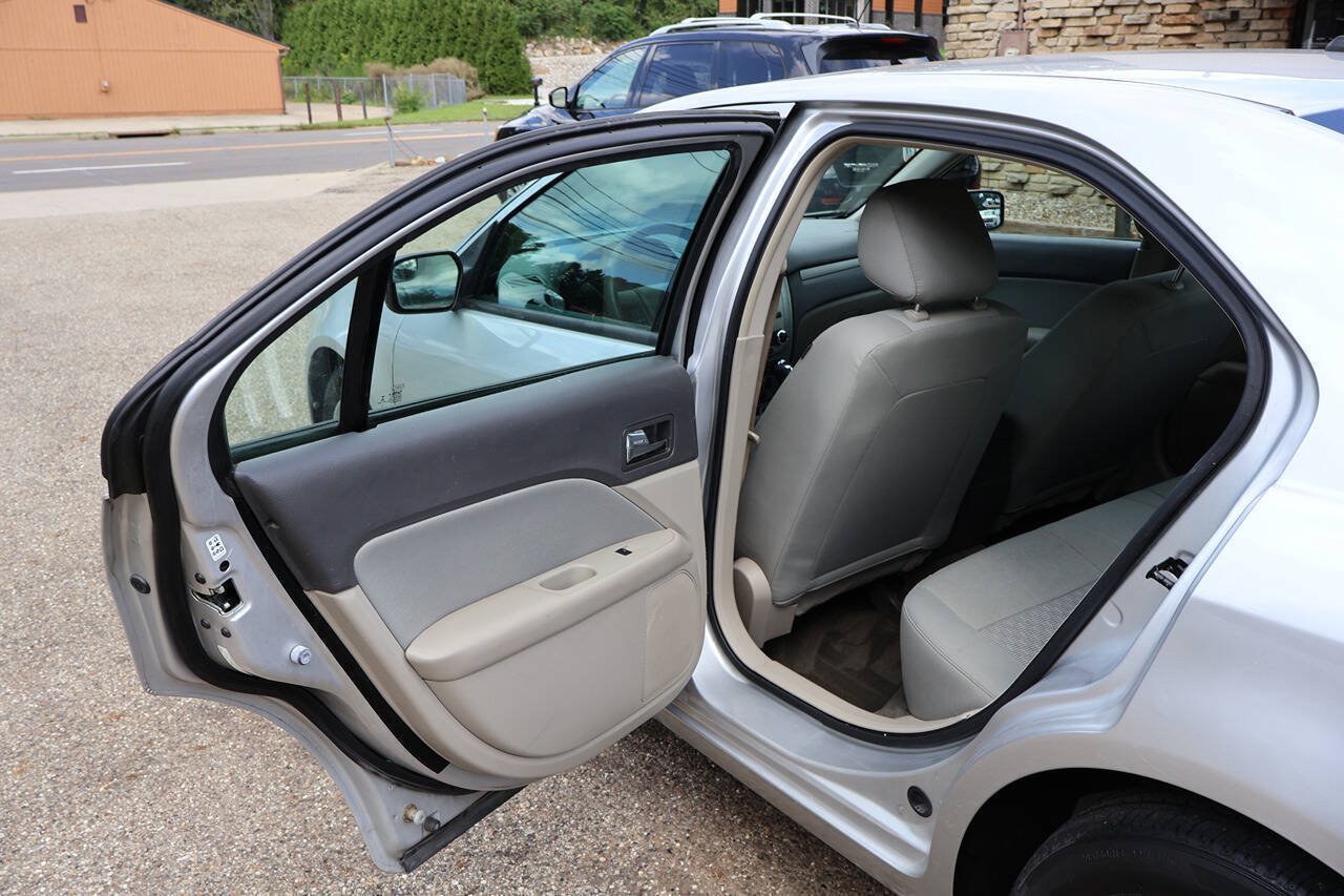 Used 2012 Ford Fusion S FWD image 15