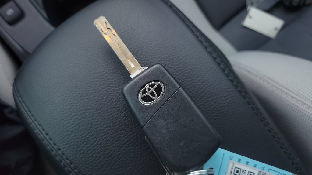 Certified 2024 Toyota Corolla LE FWD image 25