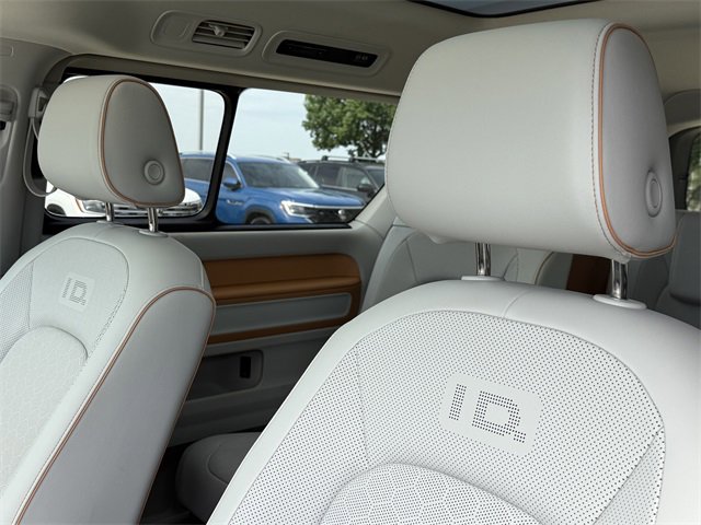 New 2025 Volkswagen ID. Buzz 1st Edition image 9