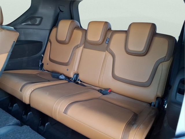 Used 2025 Nissan Armada SL AWD/4WD image 20