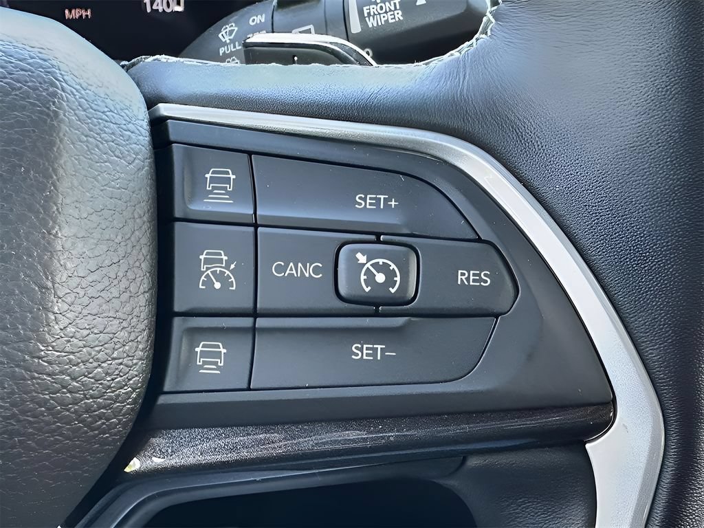Used 2022 Jeep Grand Cherokee L Laredo AWD/4WD image 25