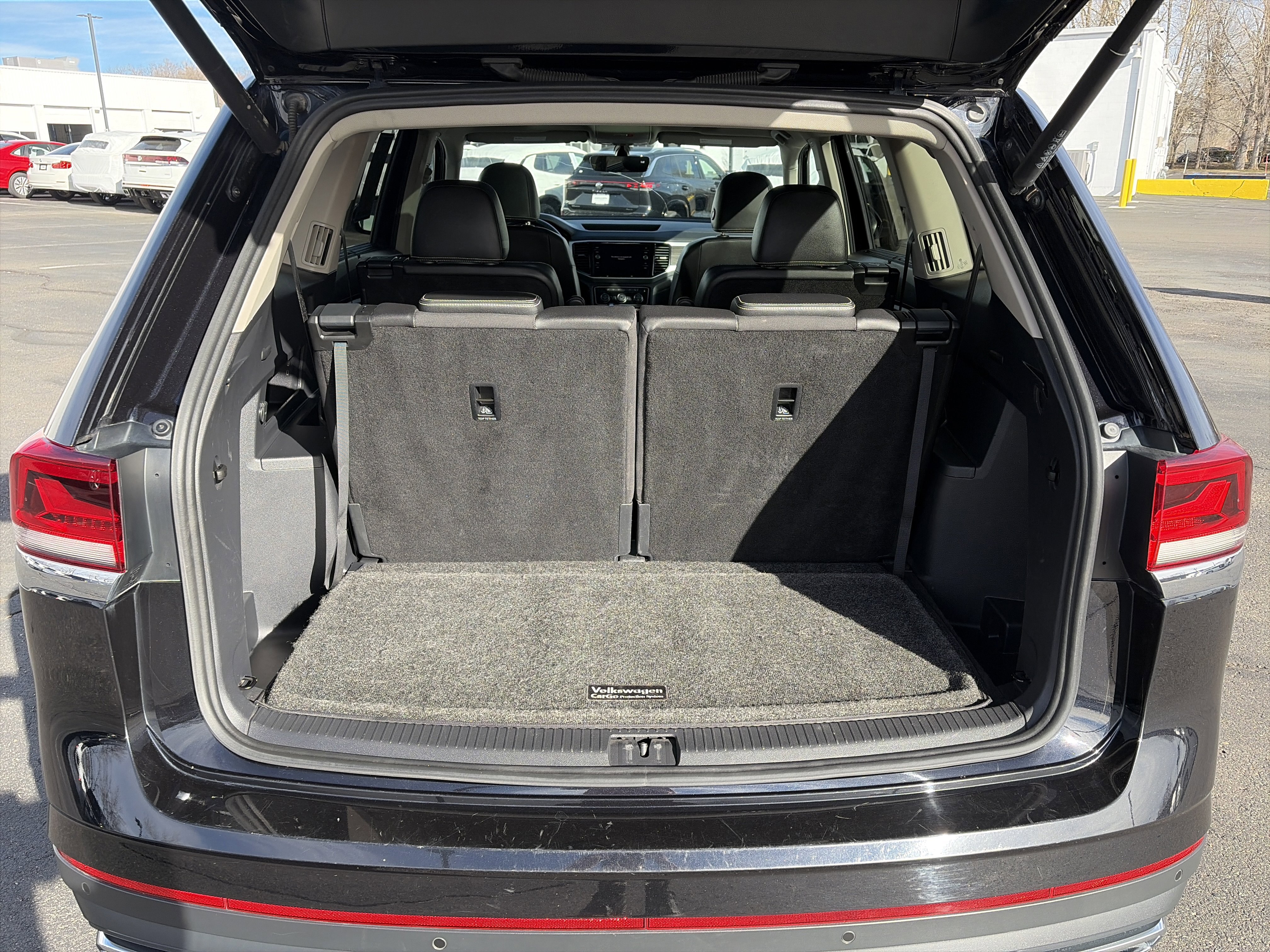 Used 2023 Volkswagen Atlas SE w/ Panoramic Sunroof Package image 25