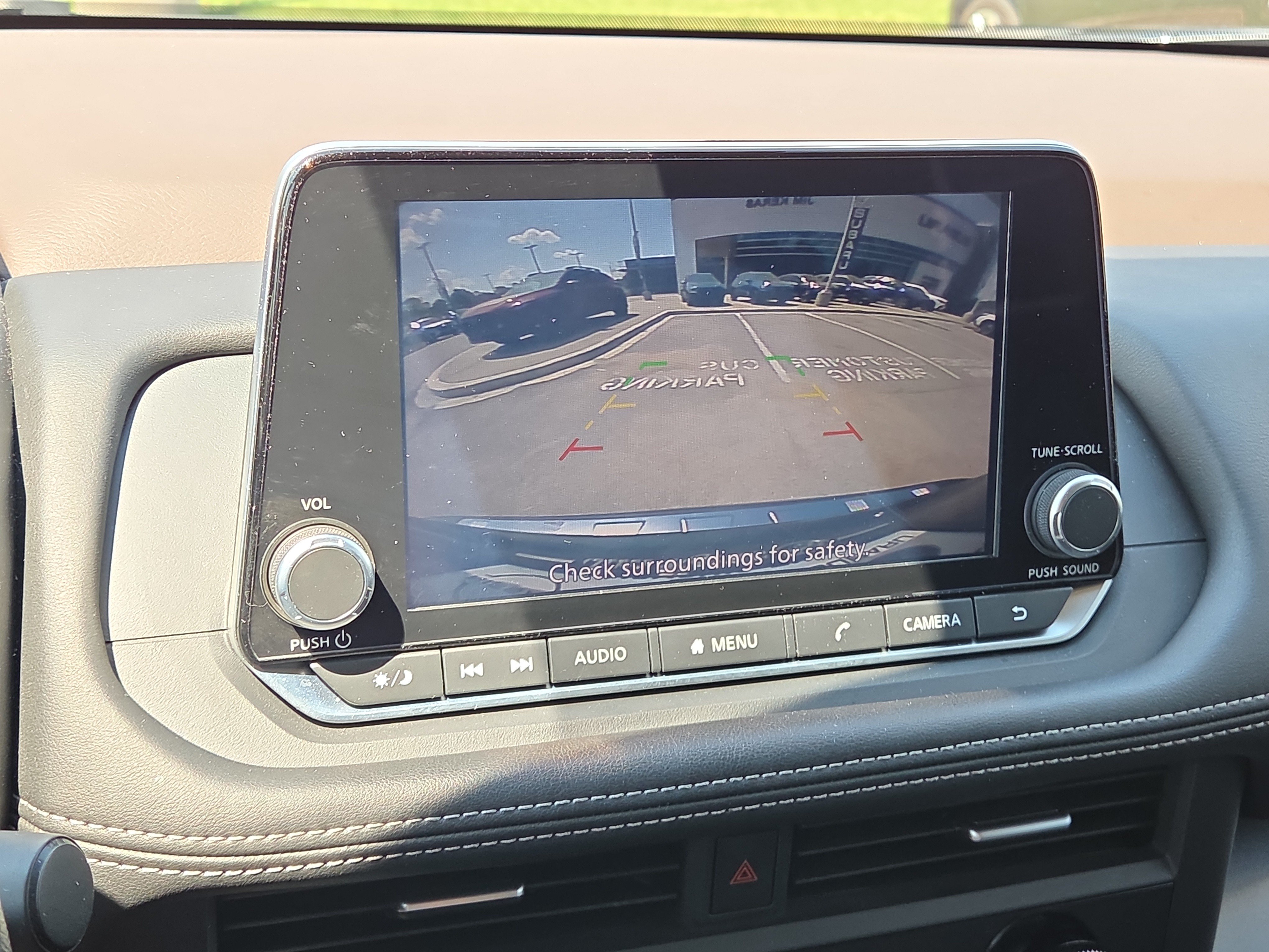 Used 2023 Nissan Rogue SV FWD image 23