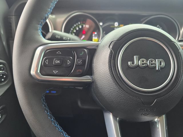 Used 2023 Jeep Wrangler Unlimited Rubicon 4xe w/ Dual Top Group AWD/4WD image 14
